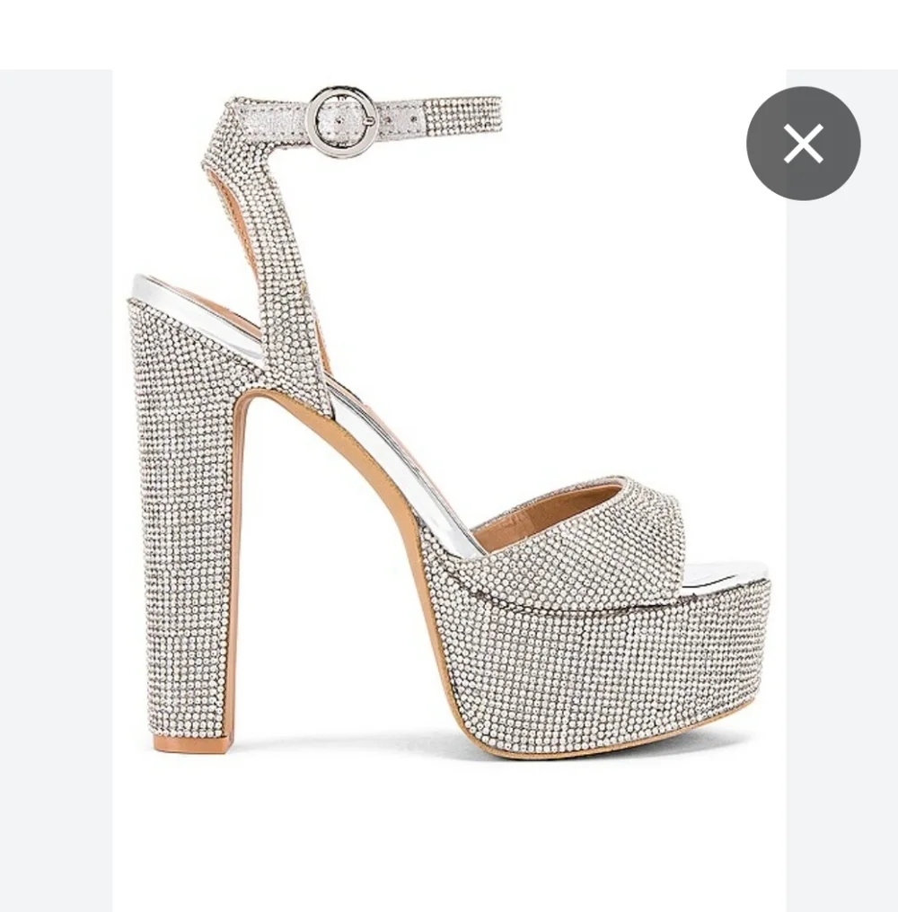 Steve Madden Skylar Heels Size 8.5